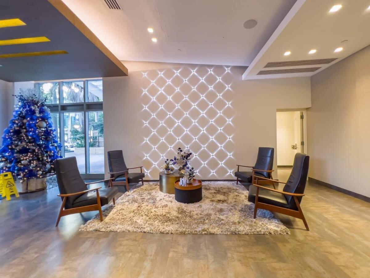 Palm Place Heart Of Miami With Parking Pool And Gym Εξωτερικό φωτογραφία