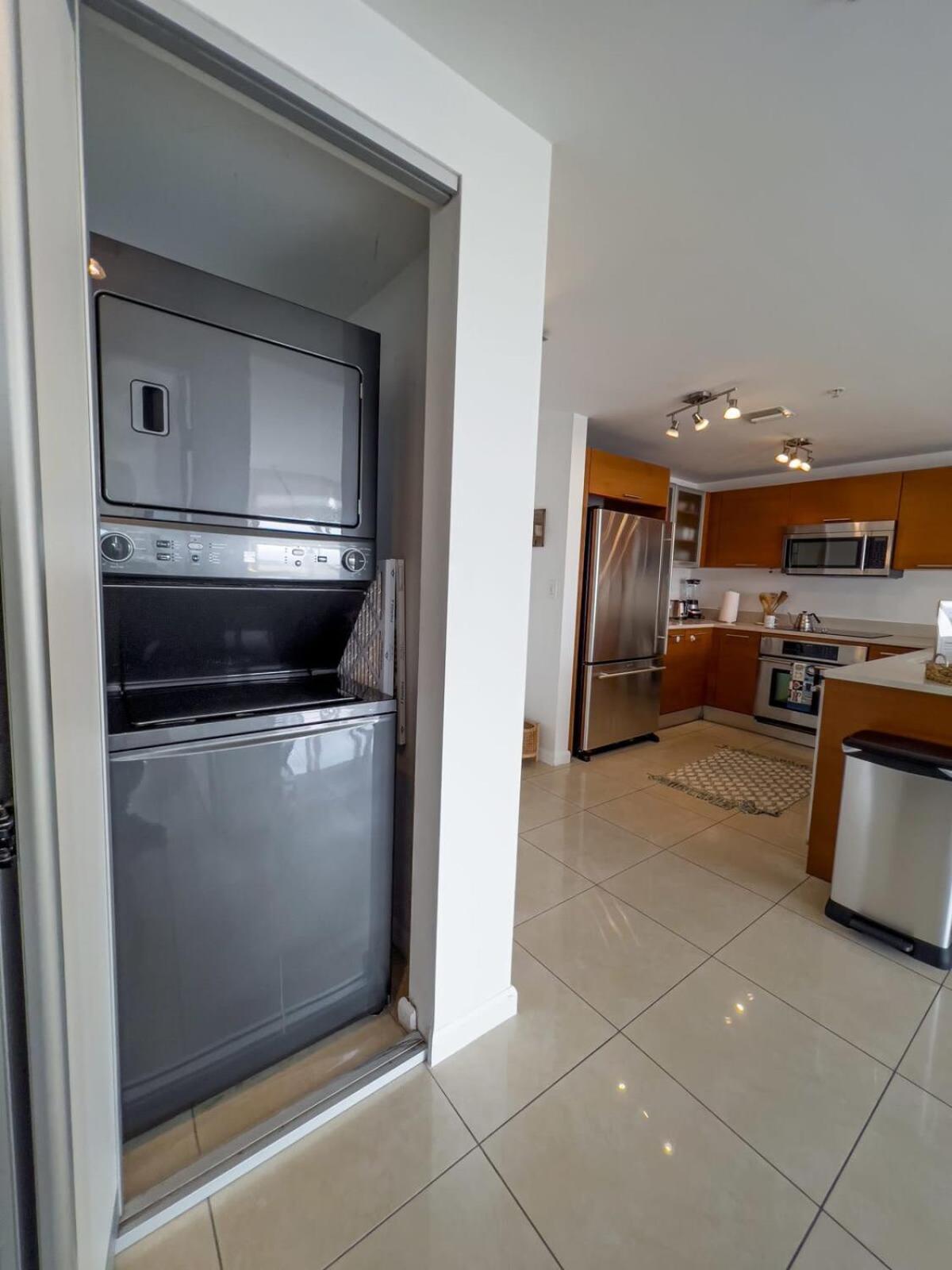 Palm Place Heart Of Miami With Parking Pool And Gym Εξωτερικό φωτογραφία